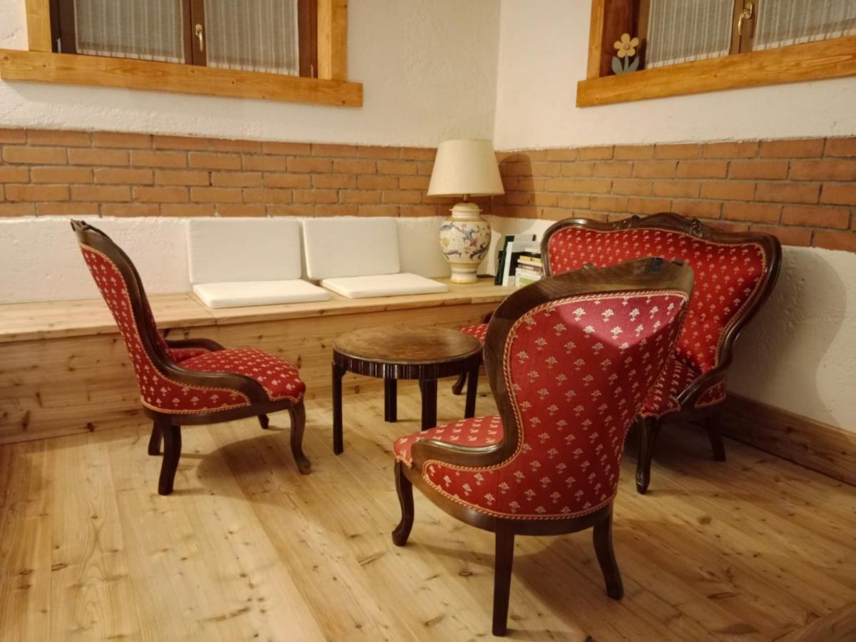 B&B Max & Lory Neviano degli Arduini Eksteriør billede